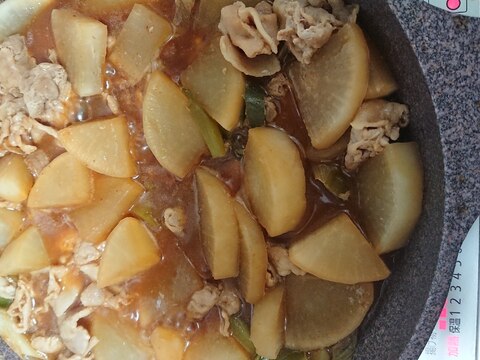 大根と豚肉の味噌煮込み